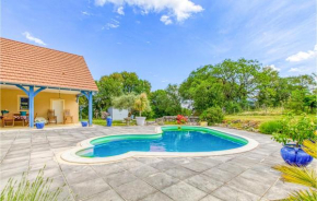 Lovely Home In Autoire With Outdoor Swimming Pool